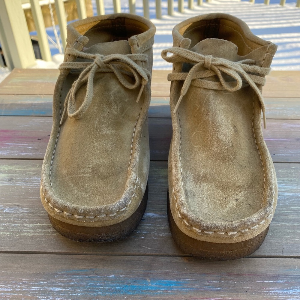 Clark’s Original Wallabee Suede Chukka Booties men’s size 7